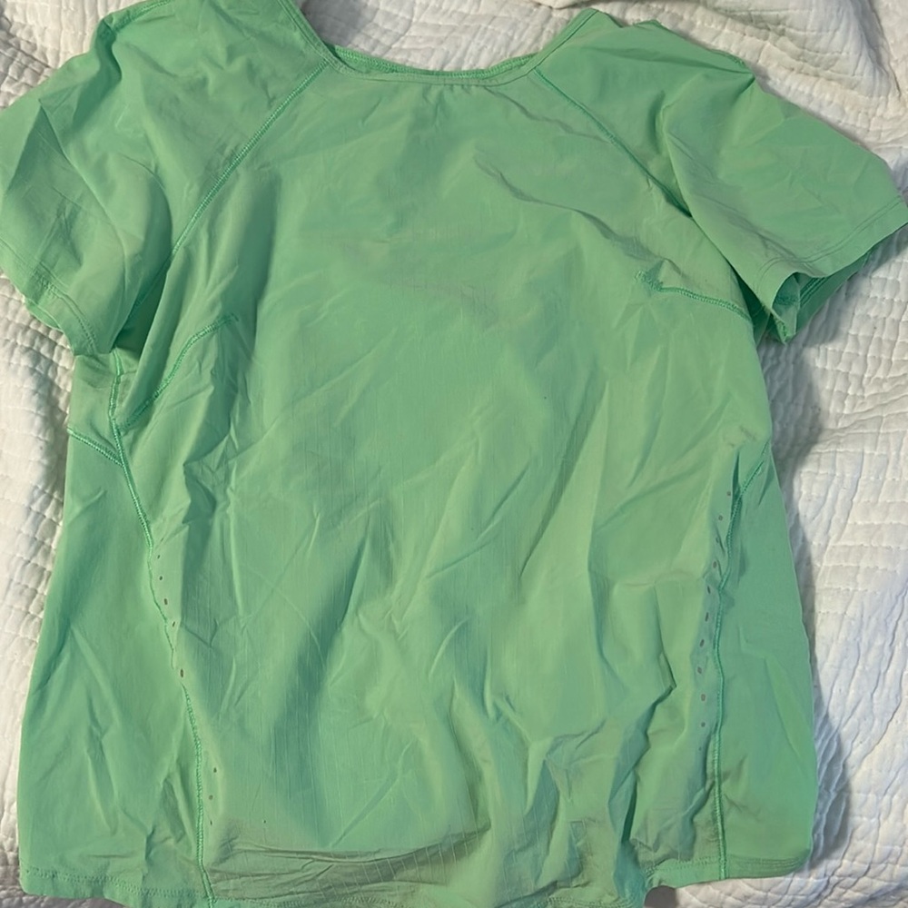 Green lululemon shirt